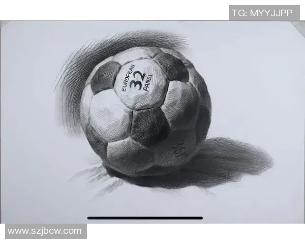 素描艺术中的足球巨星风采展现与技巧解析